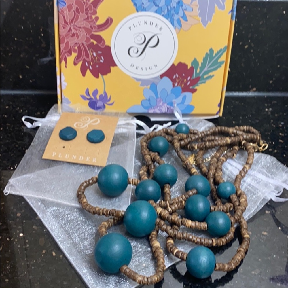 Plumber Design Necklace & Earrings